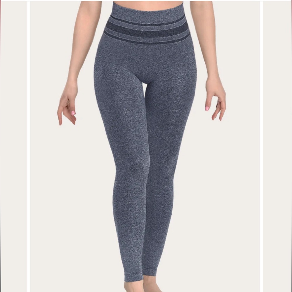 NWT!‎ Women’s Sankom Activewear Leggings in Gray